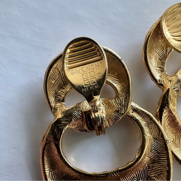 Givenchy 80 Statement Dangle Earrings Clip On Quilted Gold Tone Vintage 1980s - Picture 2 of 13